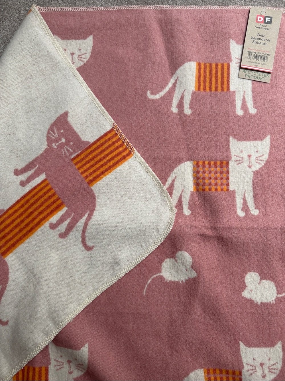 Juwel Cats Allover Baby Blanket